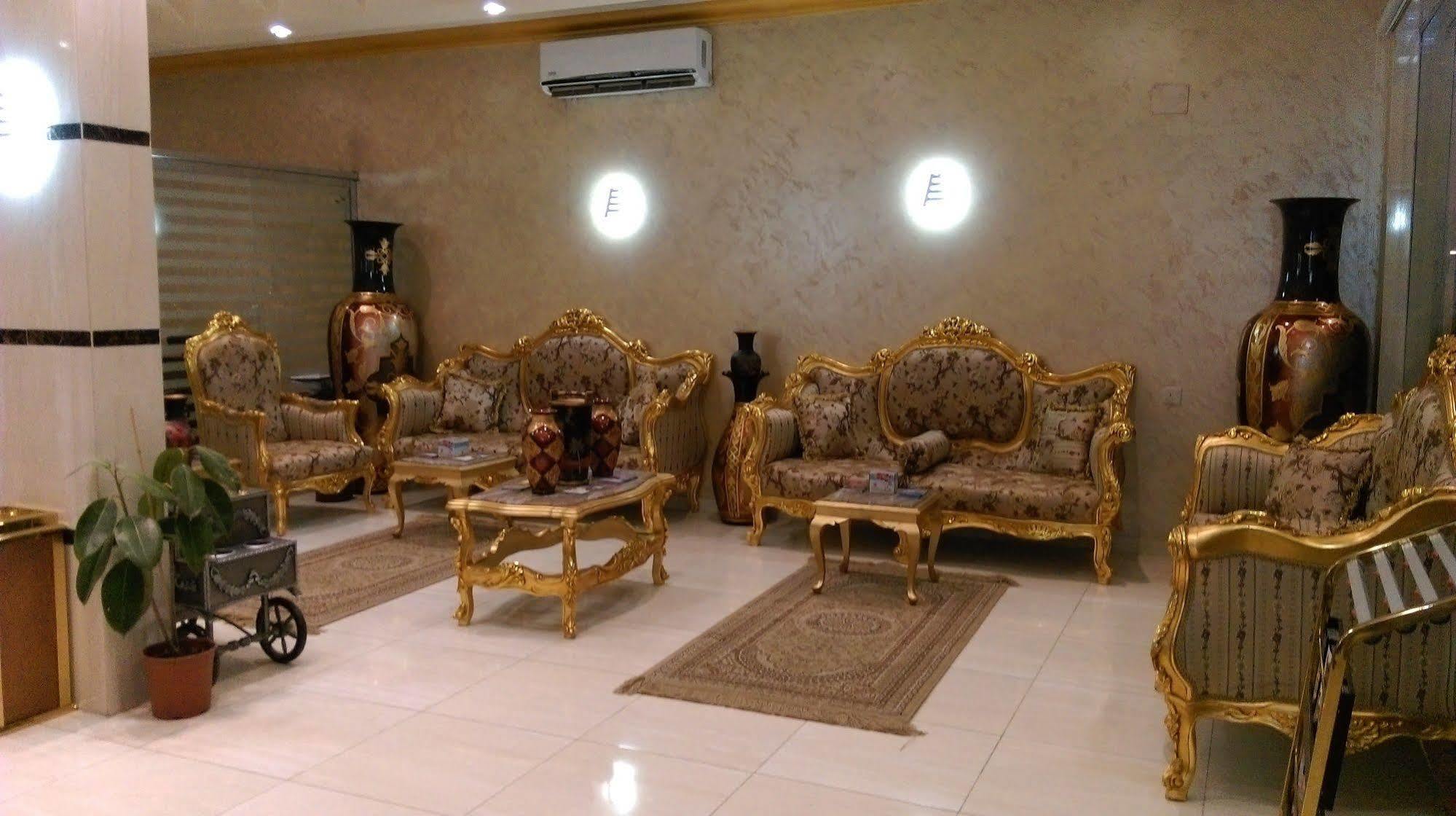 فربيون